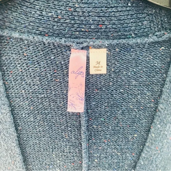 Alya Cardigan - Picture 7 of 7